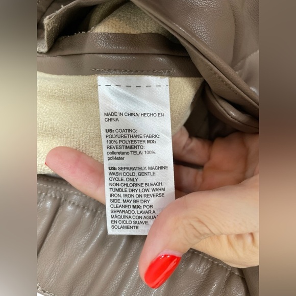 NWOT Chico’s Faux Leather Wide Leg Cropped Pants Tan Sz-2 (US Sz 12 / Large) - Picture 12 of 12